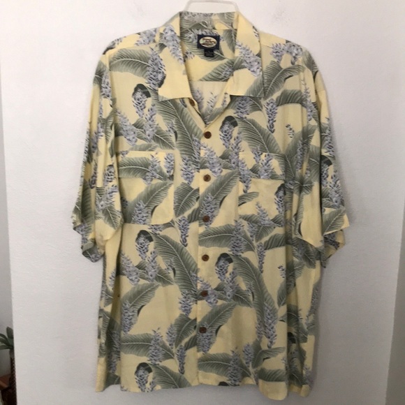 Tommy Bahama Other - 🏝TOMMY BAHAMA🏝HAWAIIAN BUTTON DOWN SHIRT SIZE XL EXCELLENT CONDITION! NWOT